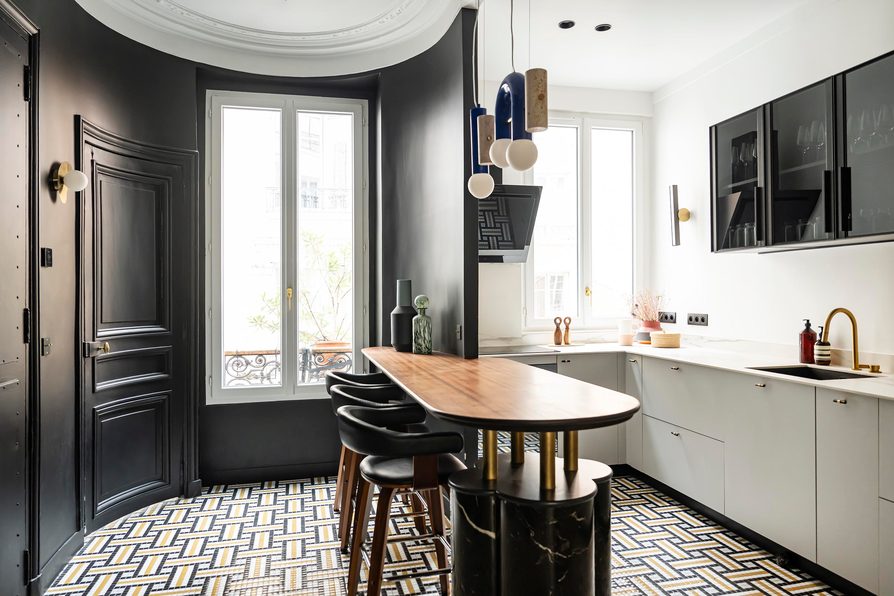 hauteville_cuisine-noire-ilot_01