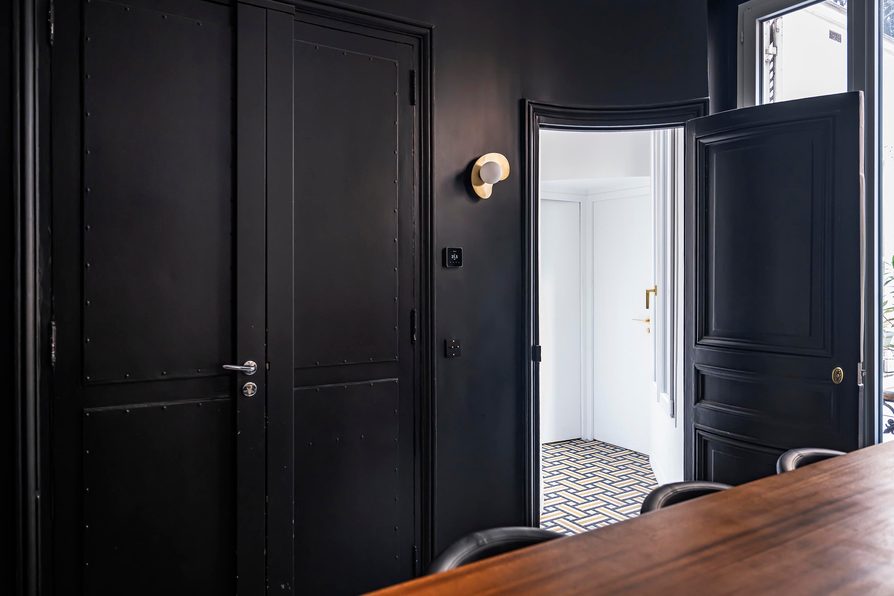 hauteville_entree-portes-noires_01