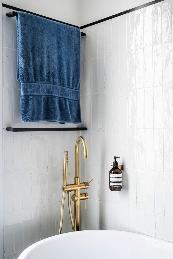 hauteville_gros-robinetterie-doree-baignoire_01