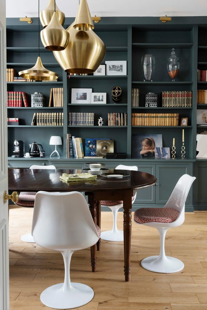 london-highbury_bibliotheque-bleue-suspensions-dorees_01