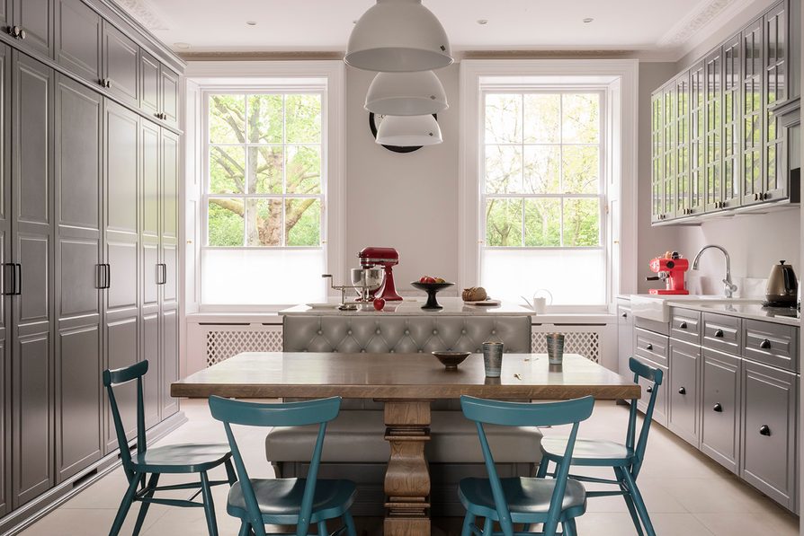 london-highbury_cuisine-ilot-chaises-bleues_01