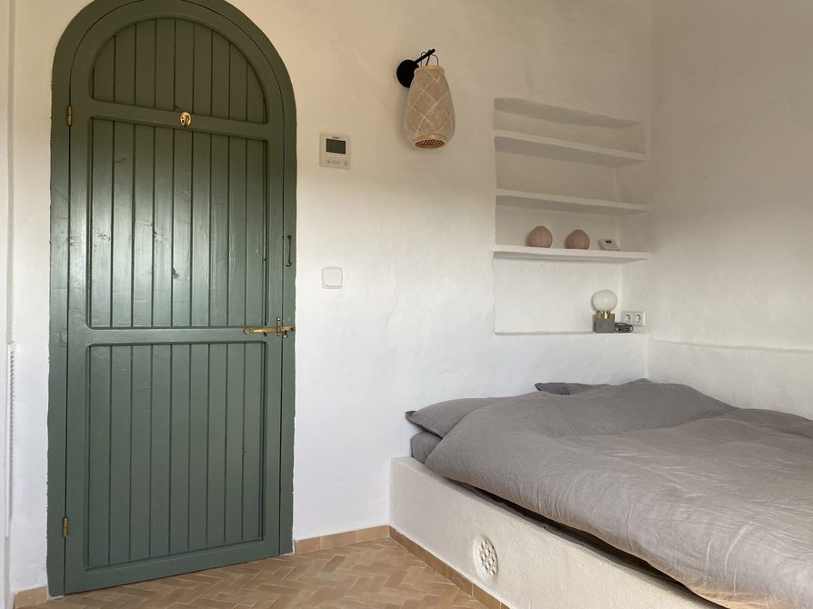 minorque_chambre-porte-verte-alcove_01